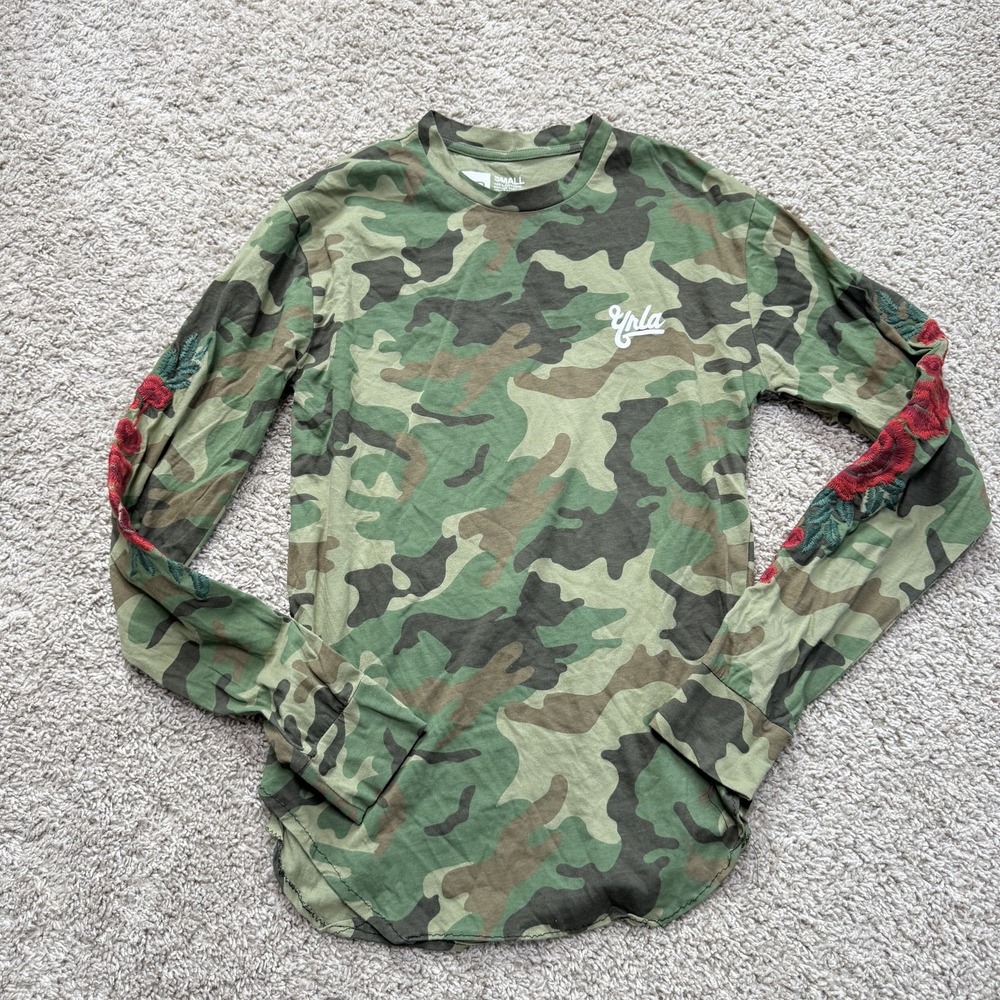 Yrla Shirt Mens Small Camouflage Camo Long Sleeve Embroidered Rose Floral Graphi